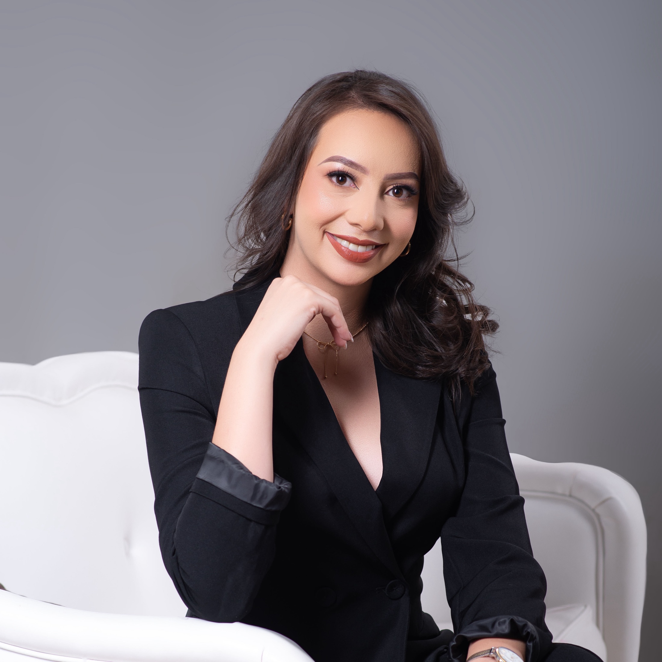 Retrato de Julia Rodríguez, directora legal de Abogados Catrachos USA